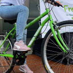 La Fundación EPM entrega bicicletas sin costo a estudiantes de Medellín